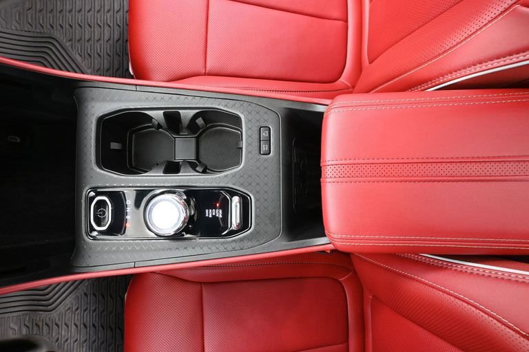 Used 2025 Jeep Wagoneer S Launch Edition AWD/4WD image 38