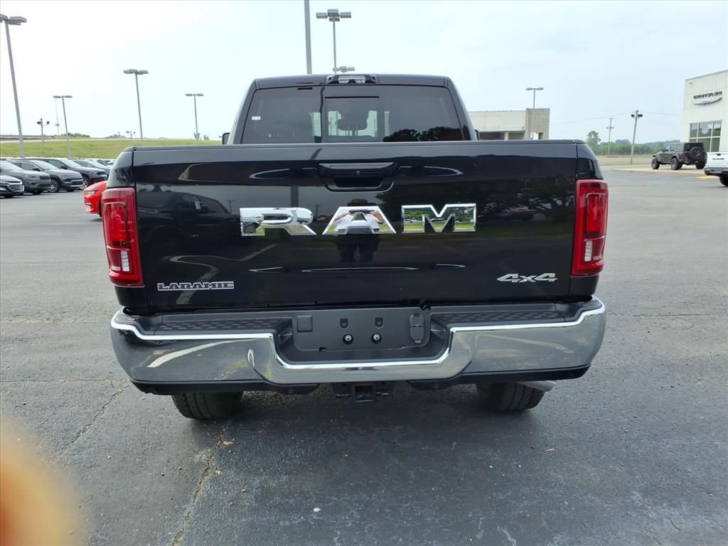 New 2026 RAM 2500 Laramie AWD/4WD image 4