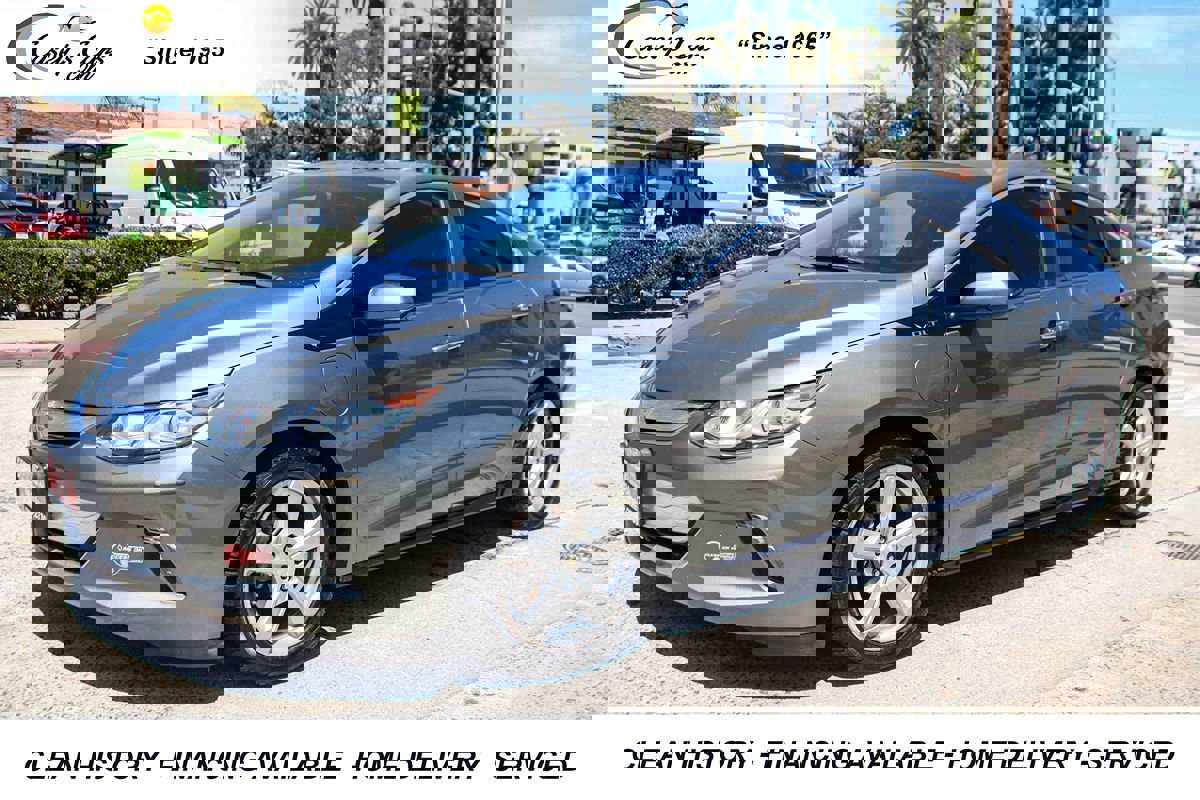 Used 2017 Chevrolet Volt LT image 1