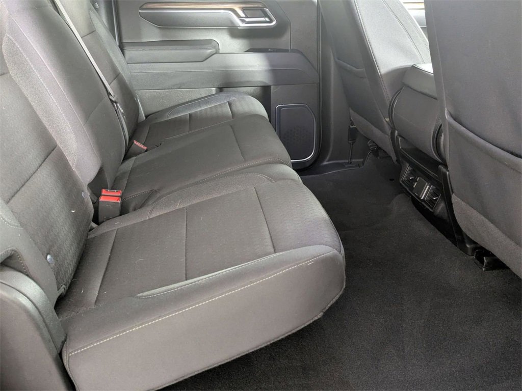 Used 2025 Chevrolet Silverado 1500 LT image 30