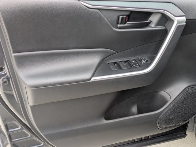 Used 2019 Toyota RAV4 LE w/ All Weather Liner Package AWD/4WD image 10