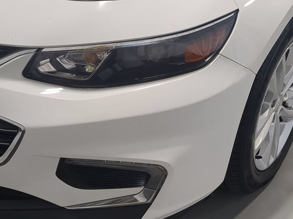 Used 2017 Chevrolet Malibu LT w/ Leather Package FWD image 14