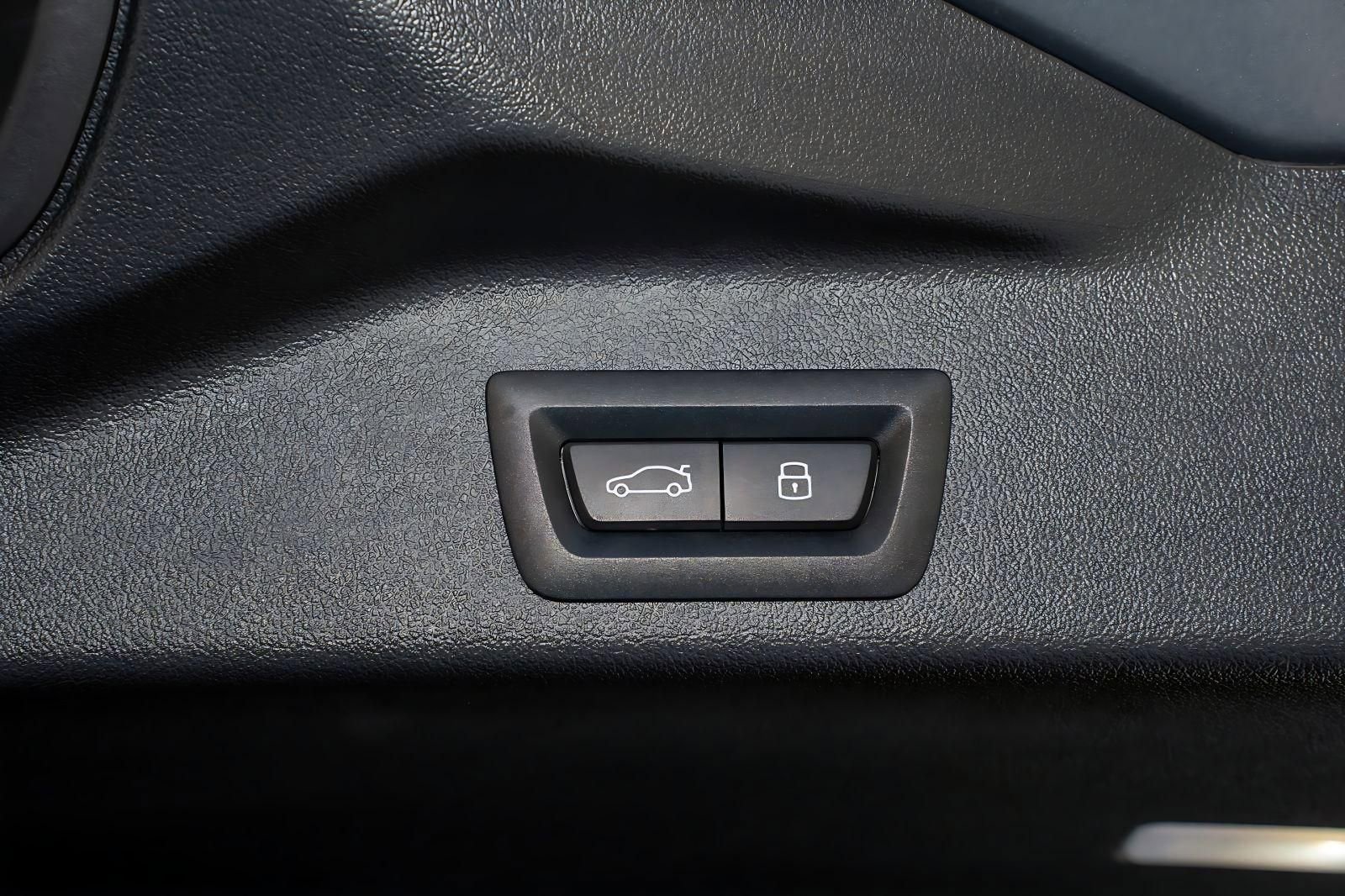 Used 2025 BMW X5 xDrive40i image 10