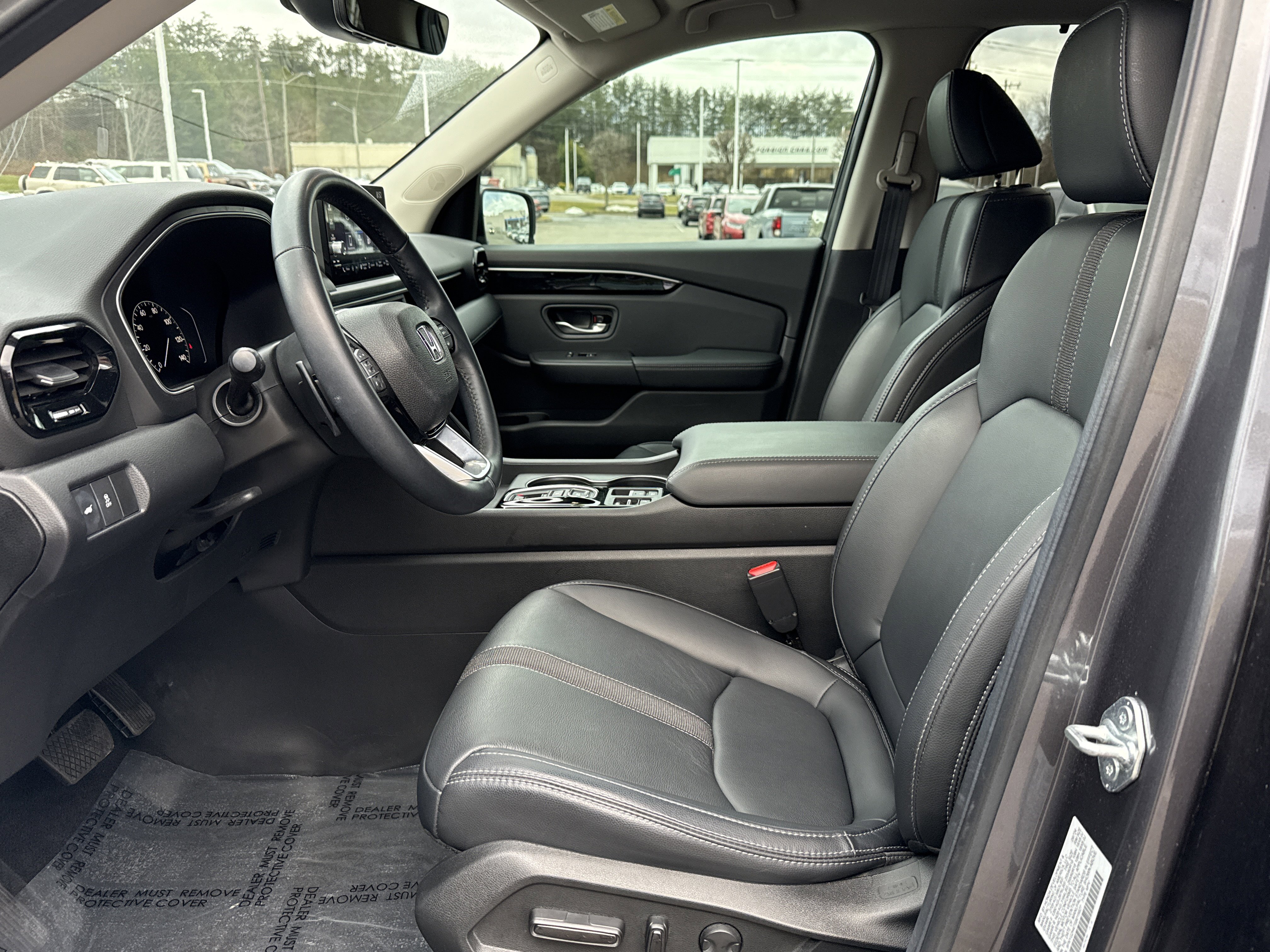 Used 2025 Honda Pilot EX-L image 16