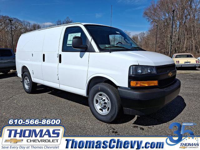 New 2026 Chevrolet Express 2500 RWD image 1