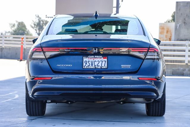 Used 2025 Honda Accord Touring image 7