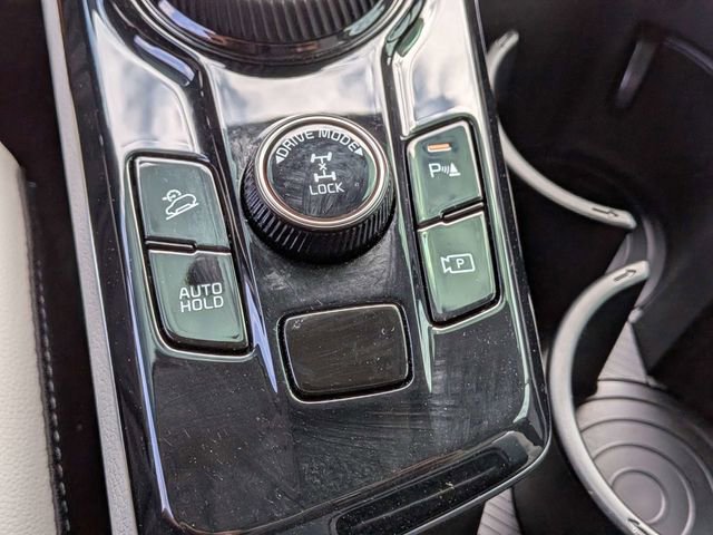Used 2025 Kia Sportage EX w/ EX Premium Package image 24