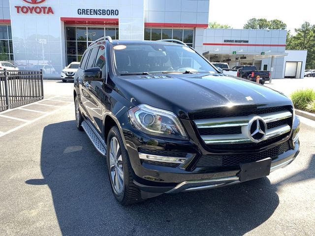 Used 2015 Mercedes-Benz GL 450 4MATIC image 2