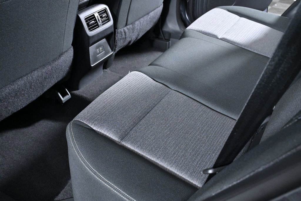 Certified 2023 Nissan Rogue SV image 24