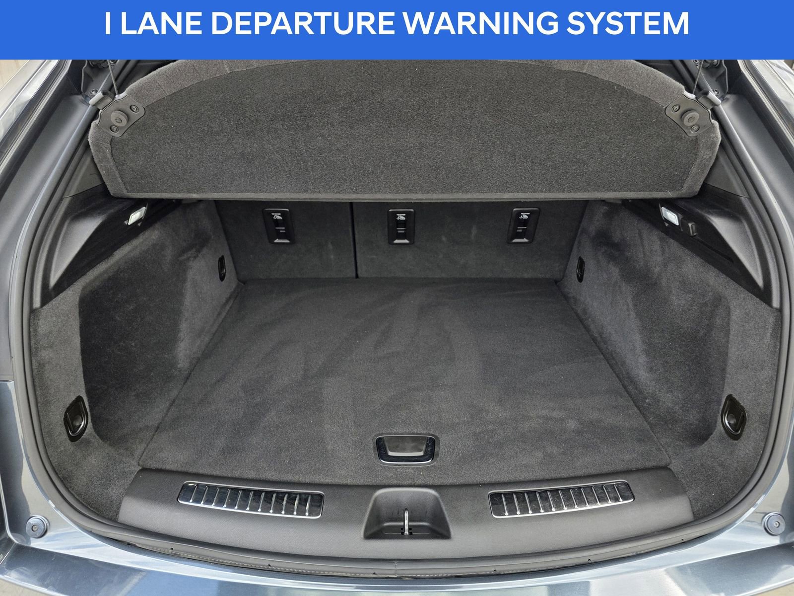 Used 2019 Cadillac XT4 Sport w/ Cold Weather Package image 19