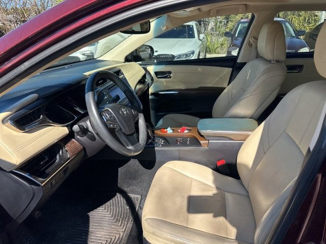 Used 2014 Toyota Avalon Limited image 16