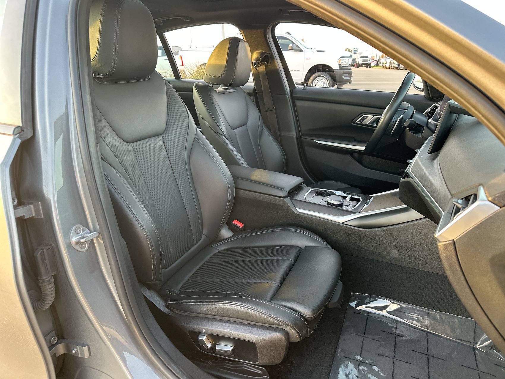 Used 2023 BMW 330i Sedan RWD image 24