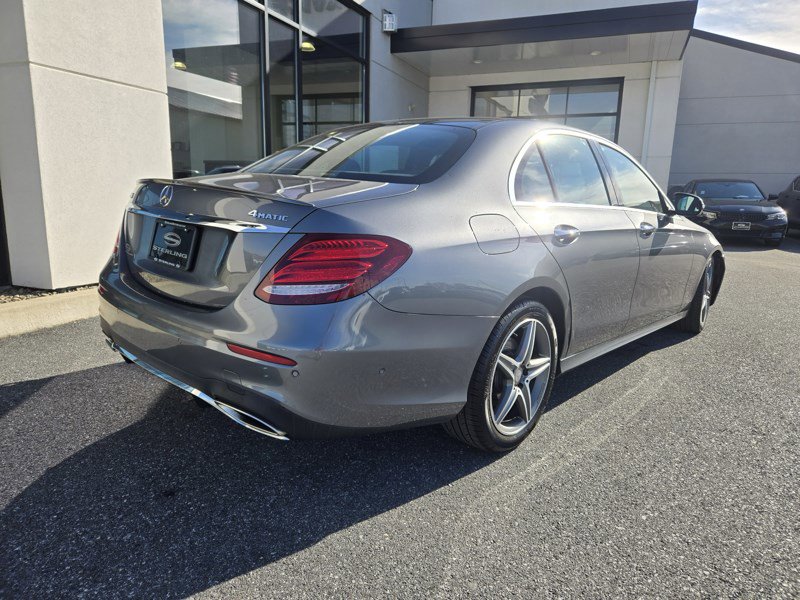 Used 2017 Mercedes-Benz E 300 4MATIC image 3