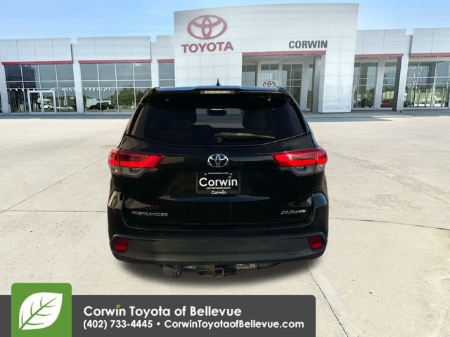 Used 2018 Toyota Highlander XLE image 7