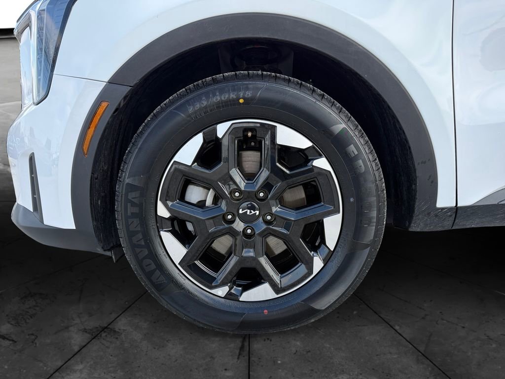 Used 2024 Kia Sorento S image 14