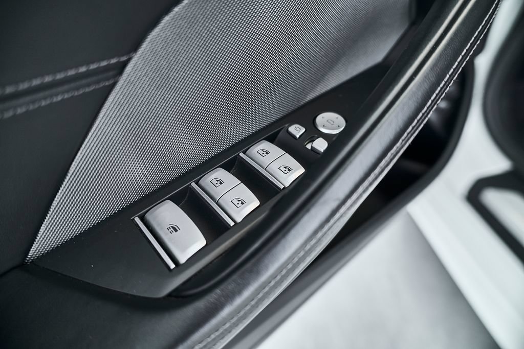 Used 2025 BMW 840i Convertible RWD image 17