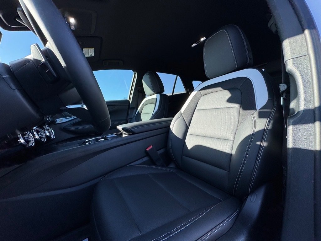 New 2026 Chevrolet Blazer EV LT image 12