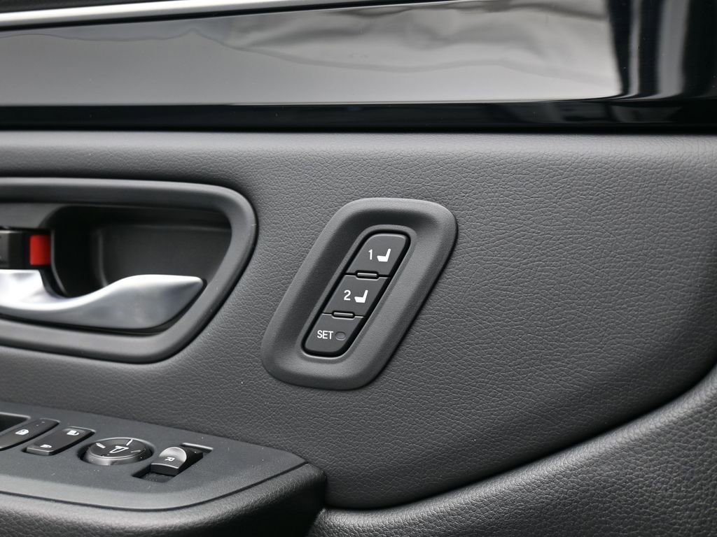 New 2025 Honda Pilot Touring image 32