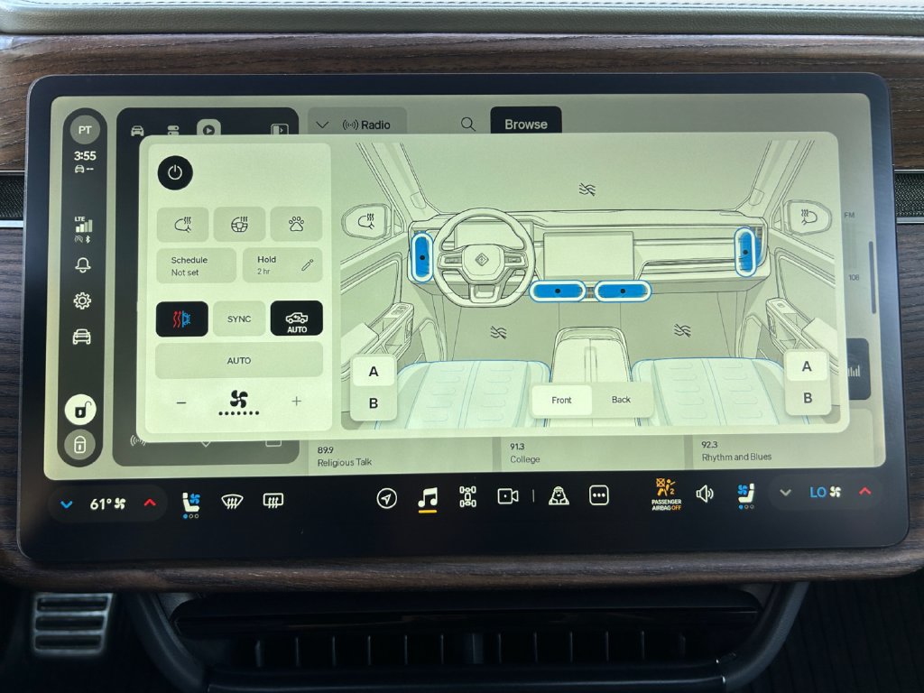 Used 2022 Rivian R1T Adventure AWD/4WD image 4
