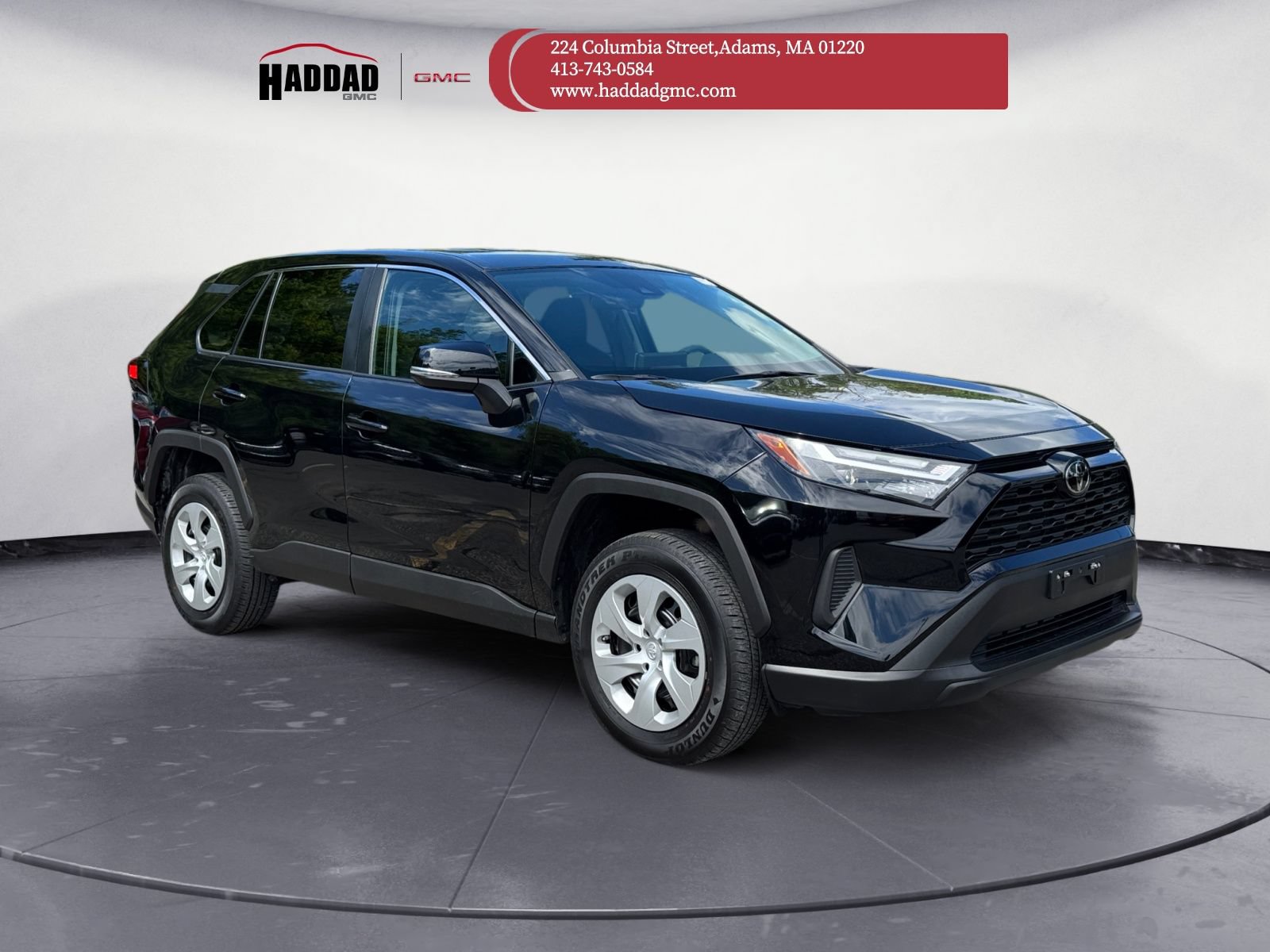 Used 2023 Toyota RAV4 LE AWD/4WD image 3