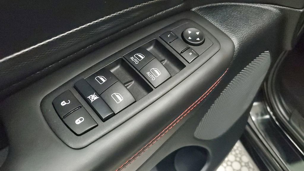Used 2024 Dodge Durango GT RWD image 23