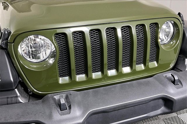 Used 2022 Jeep Wrangler Unlimited Sport image 32