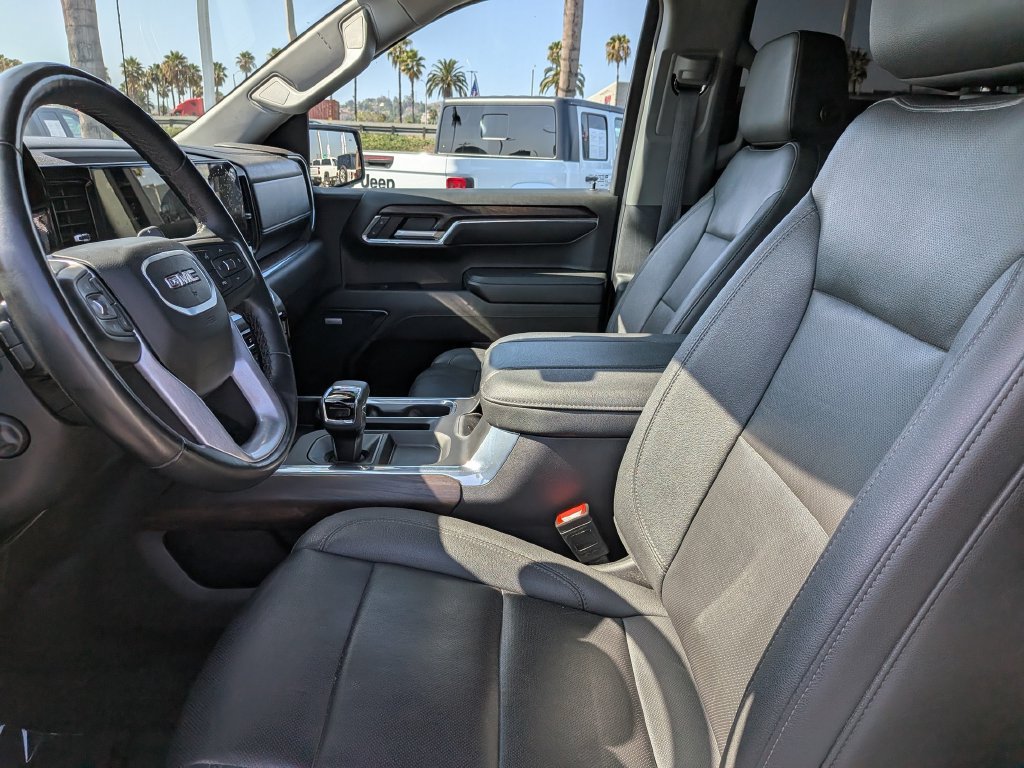 Used 2024 GMC Sierra 1500 SLT w/ SLT Premium Plus Package RWD image 15