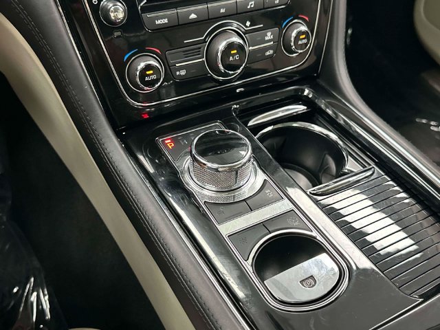 Used 2015 Jaguar XJ L Portfolio AWD/4WD image 48