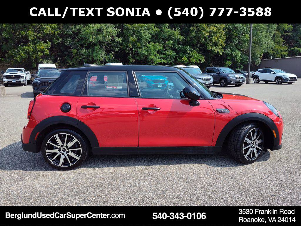 Used 2023 MINI Cooper S FWD image 3