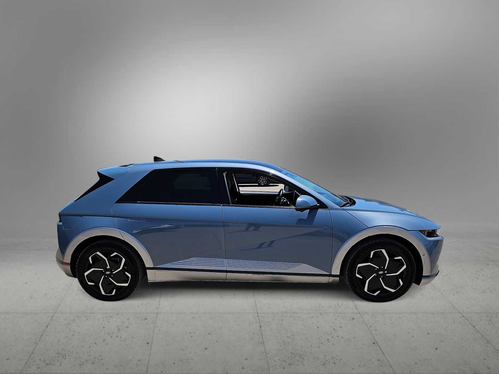 Certified 2024 Hyundai Ioniq 5 Limited RWD image 9