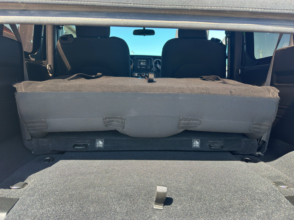 Used 2018 Jeep Wrangler Sport AWD/4WD image 29