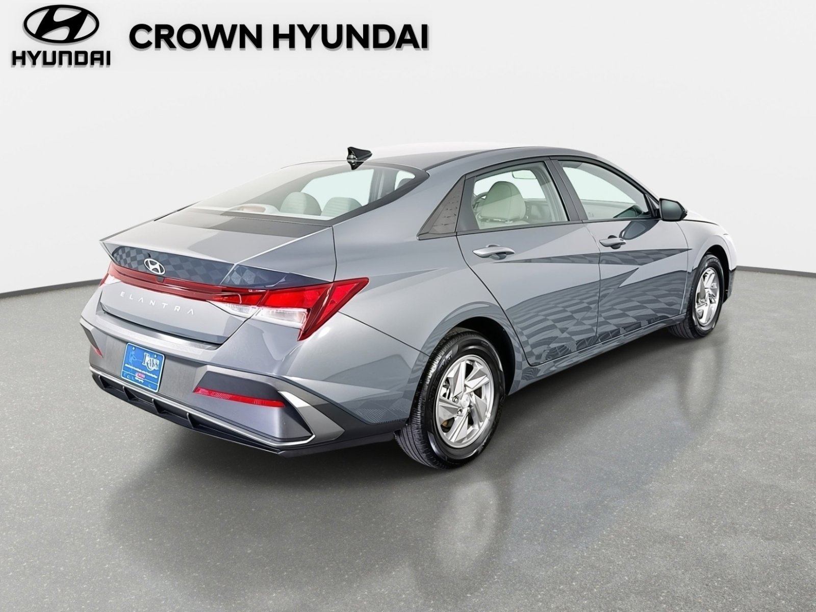 Certified 2025 Hyundai Elantra SE image 5