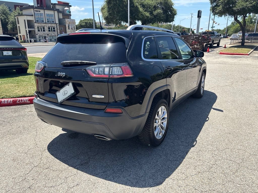 Used 2019 Jeep Cherokee Latitude w/ Popular Appearance Group FWD image 5