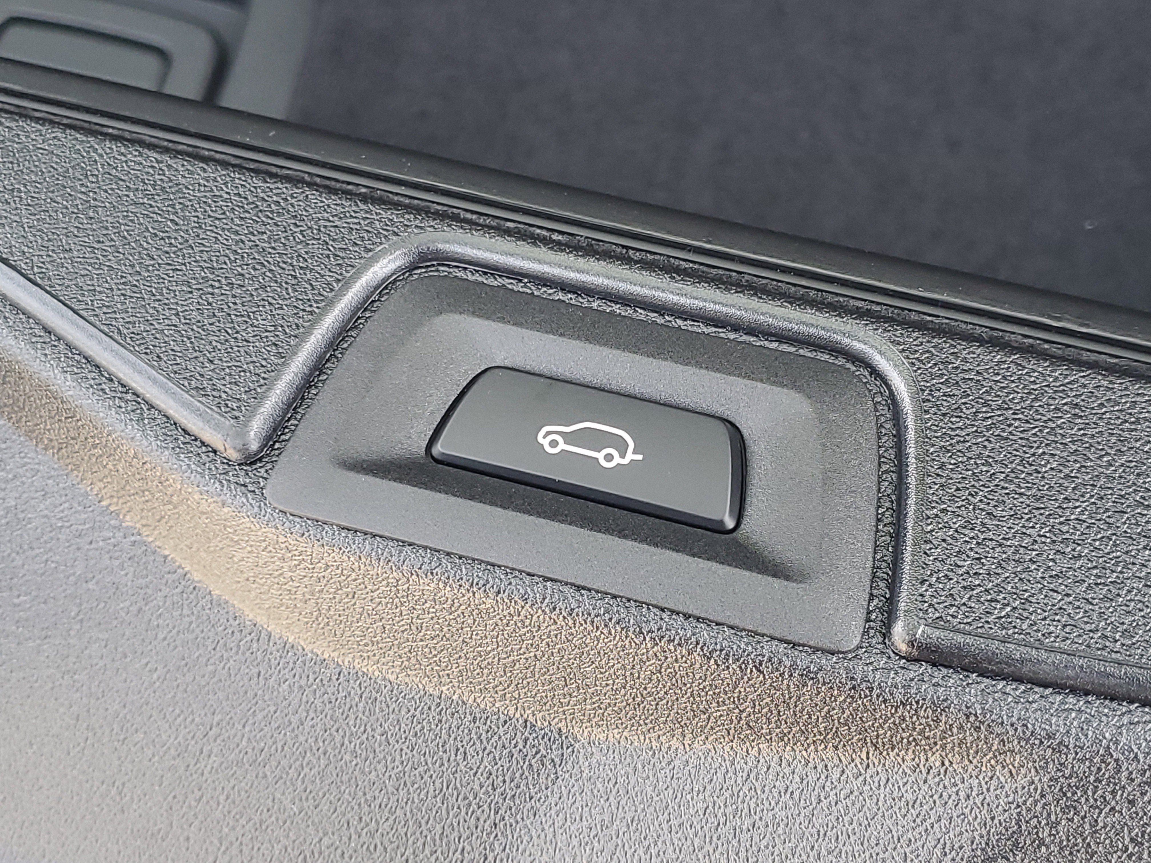 New 2026 BMW X5 M60i image 26