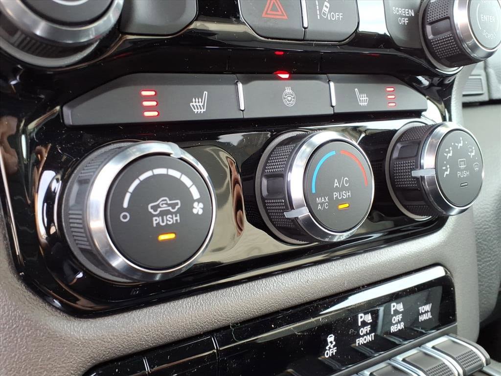 New 2026 RAM 1500 Big Horn AWD/4WD image 16