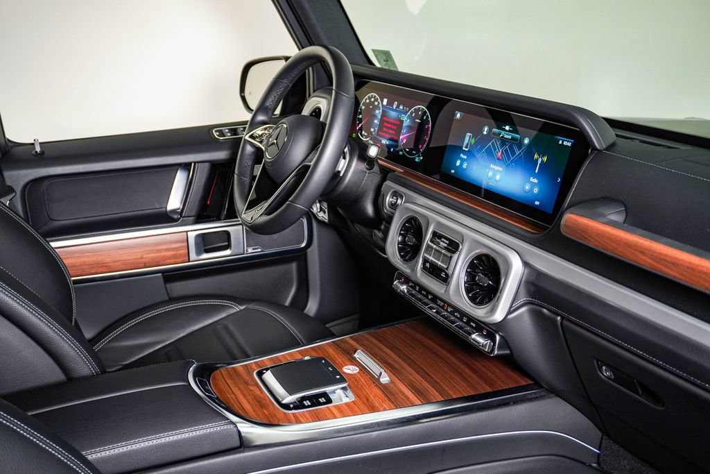 Used 2025 Mercedes-Benz G 550 image 14