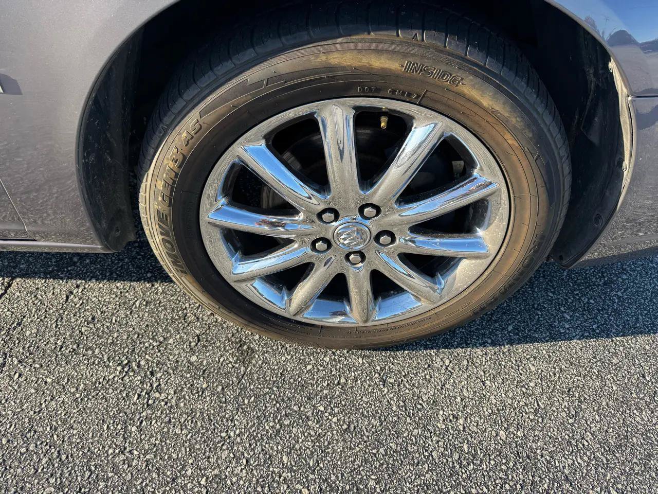 Used 2007 Buick Lucerne CXS FWD image 25
