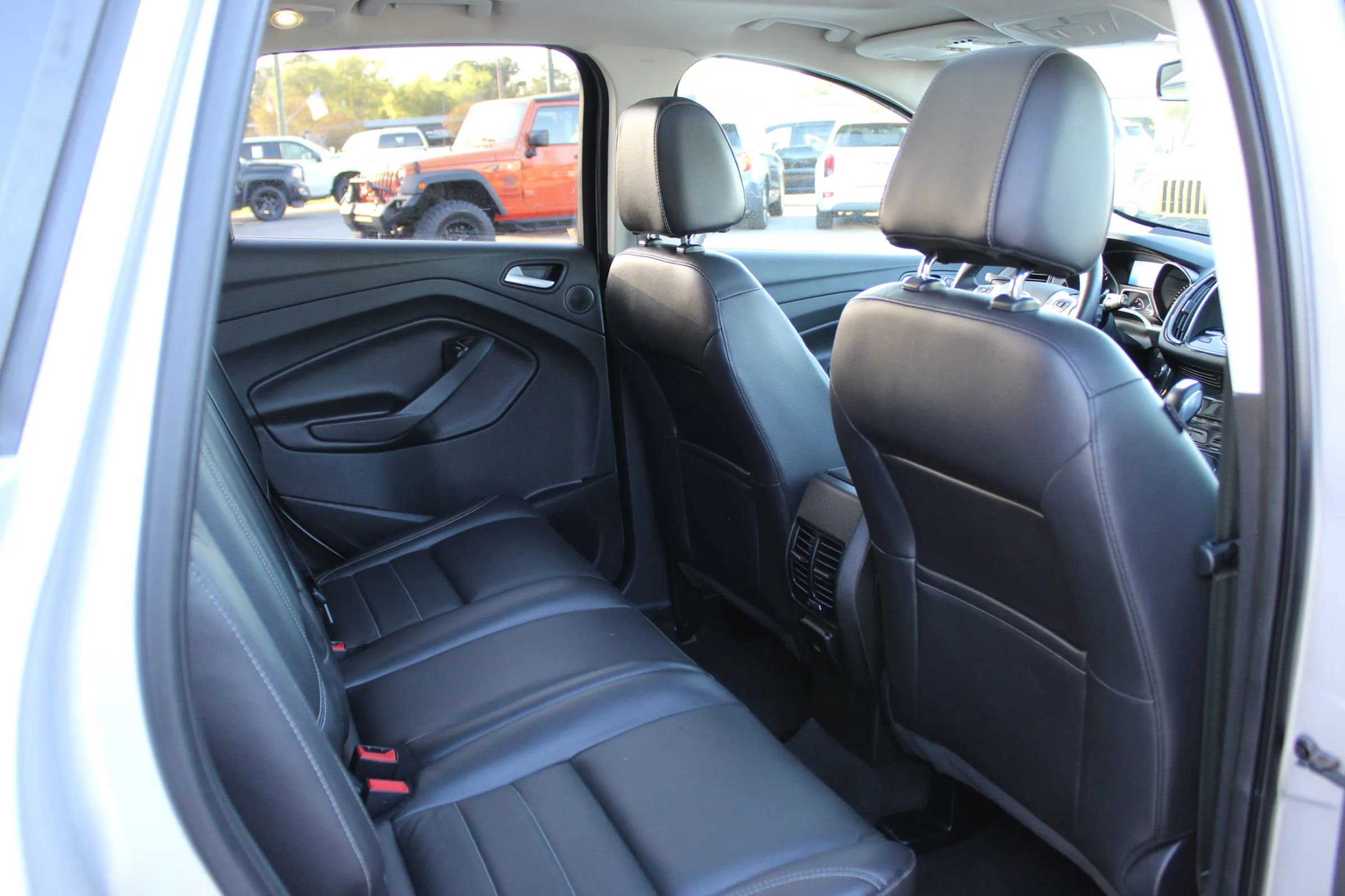 Used 2016 Ford Escape Titanium image 24