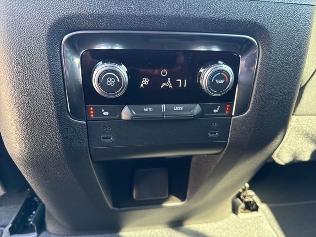 New 2026 GMC Yukon Elevation image 21