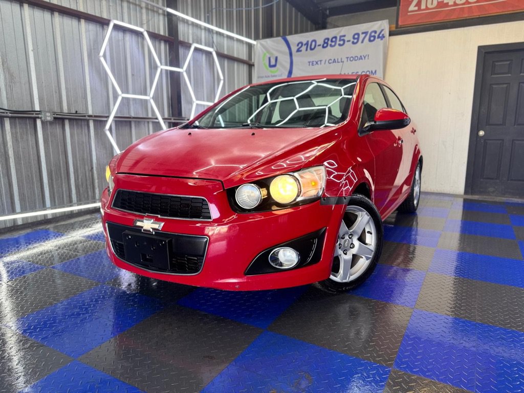 Used 2016 Chevrolet Sonic LTZ FWD image 4
