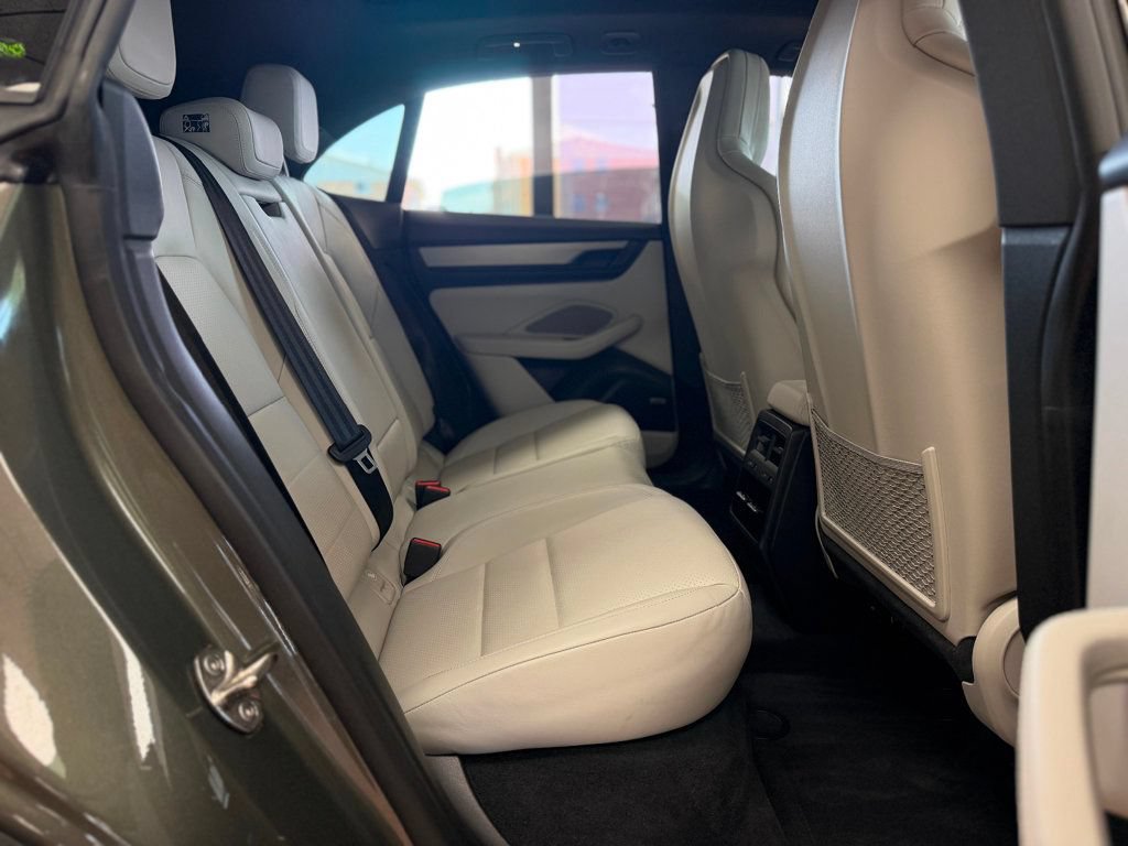 Used 2024 Porsche Macan 4 Electric AWD/4WD image 23