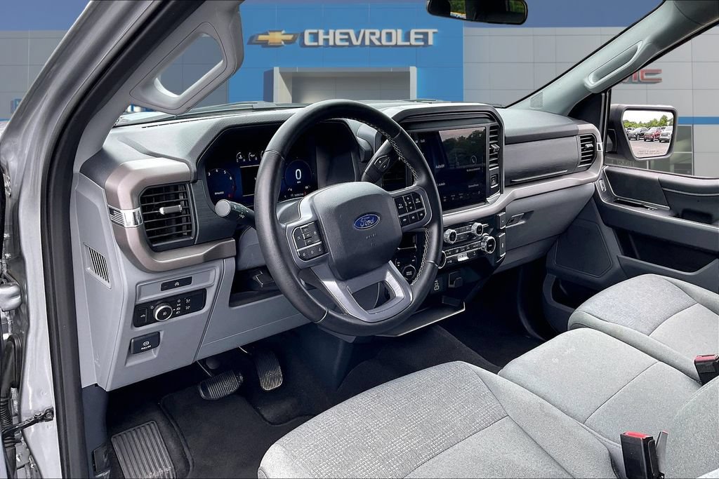 Used 2025 Ford F150 XLT w/ Equipment Group 301A Standard AWD/4WD image 18