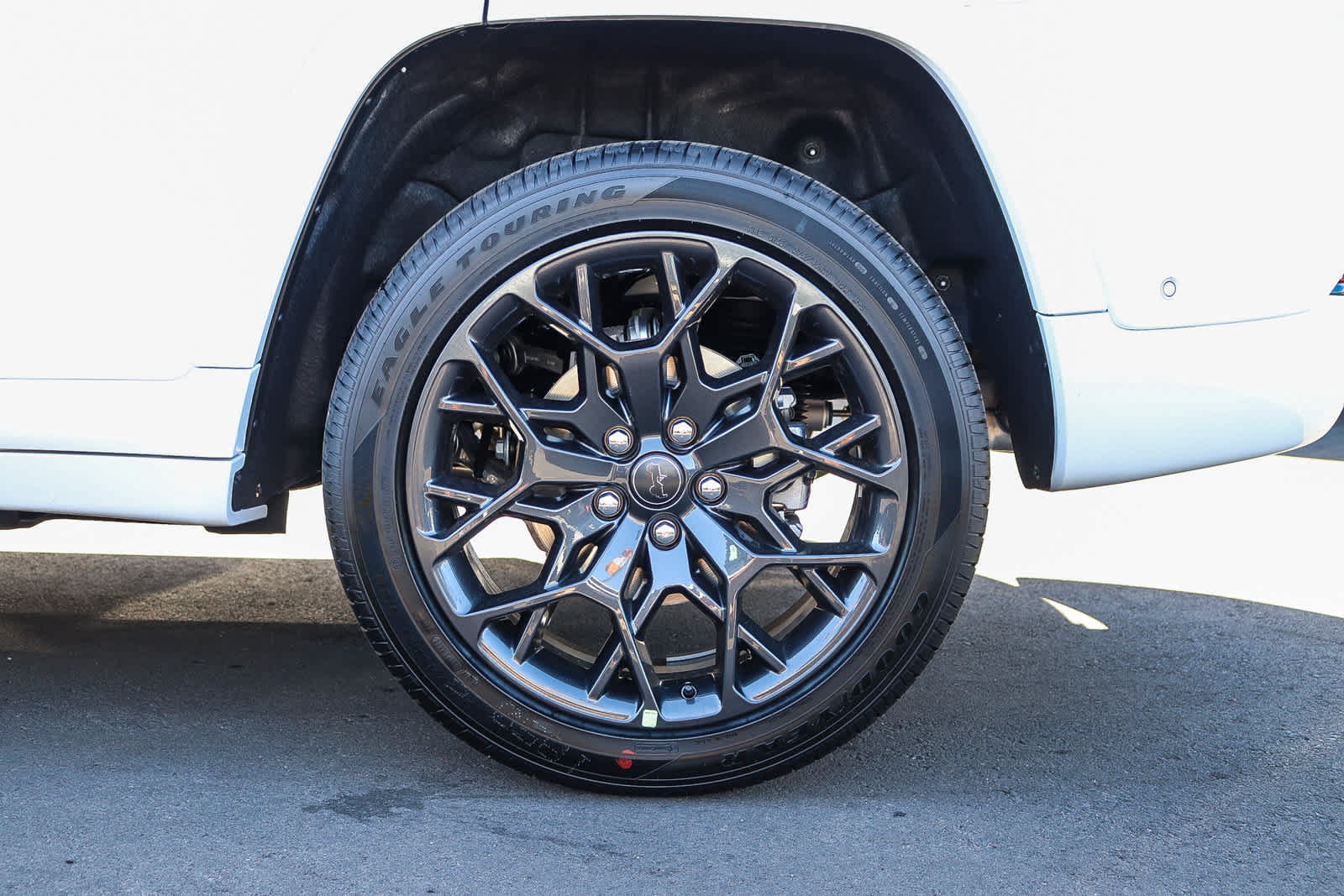 New 2027 Jeep Grand Cherokee Summit AWD/4WD image 11