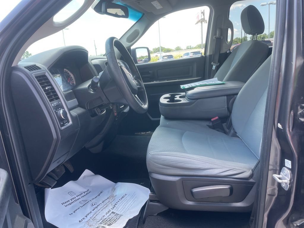 Used 2019 RAM 1500 Tradesman w/ Chrome Plus Package RWD image 10