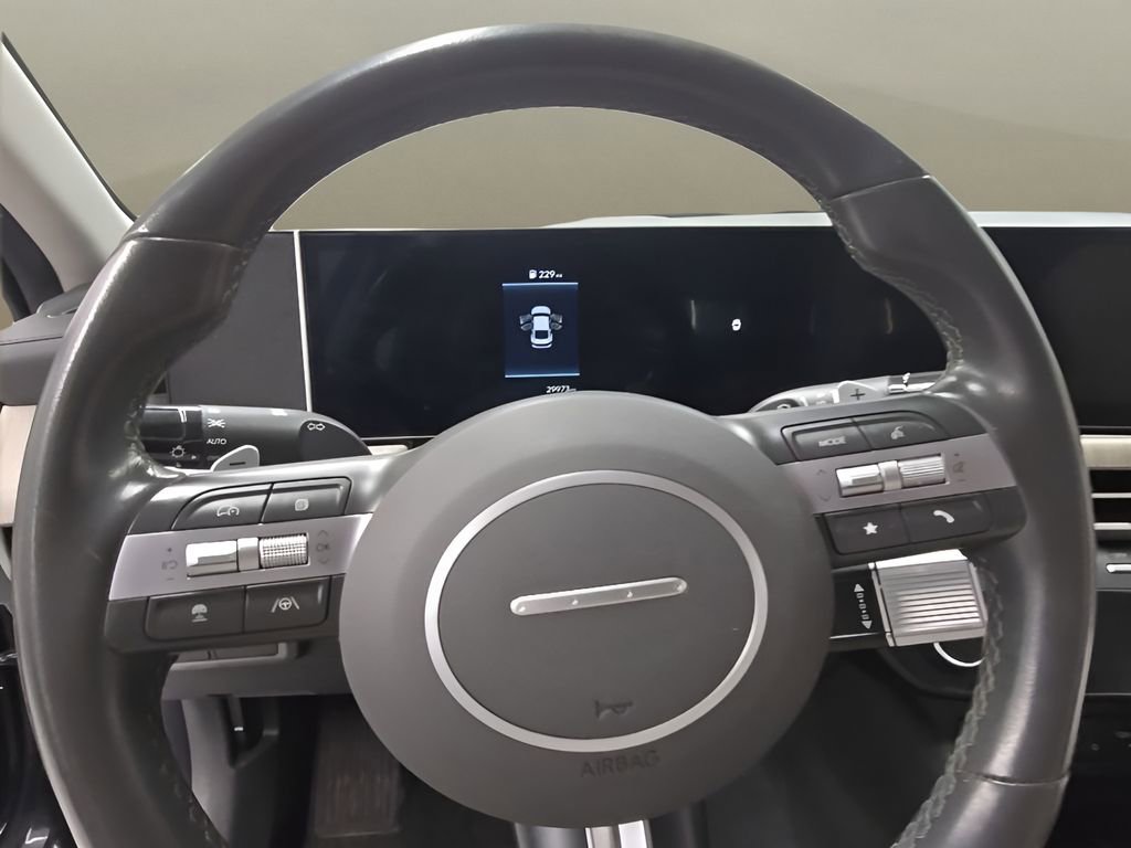 Used 2025 Hyundai Sonata SEL FWD image 23