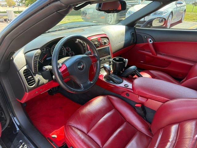 Used 2006 Chevrolet Corvette Coupe w/ Preferred Equipment Group RWD image 7