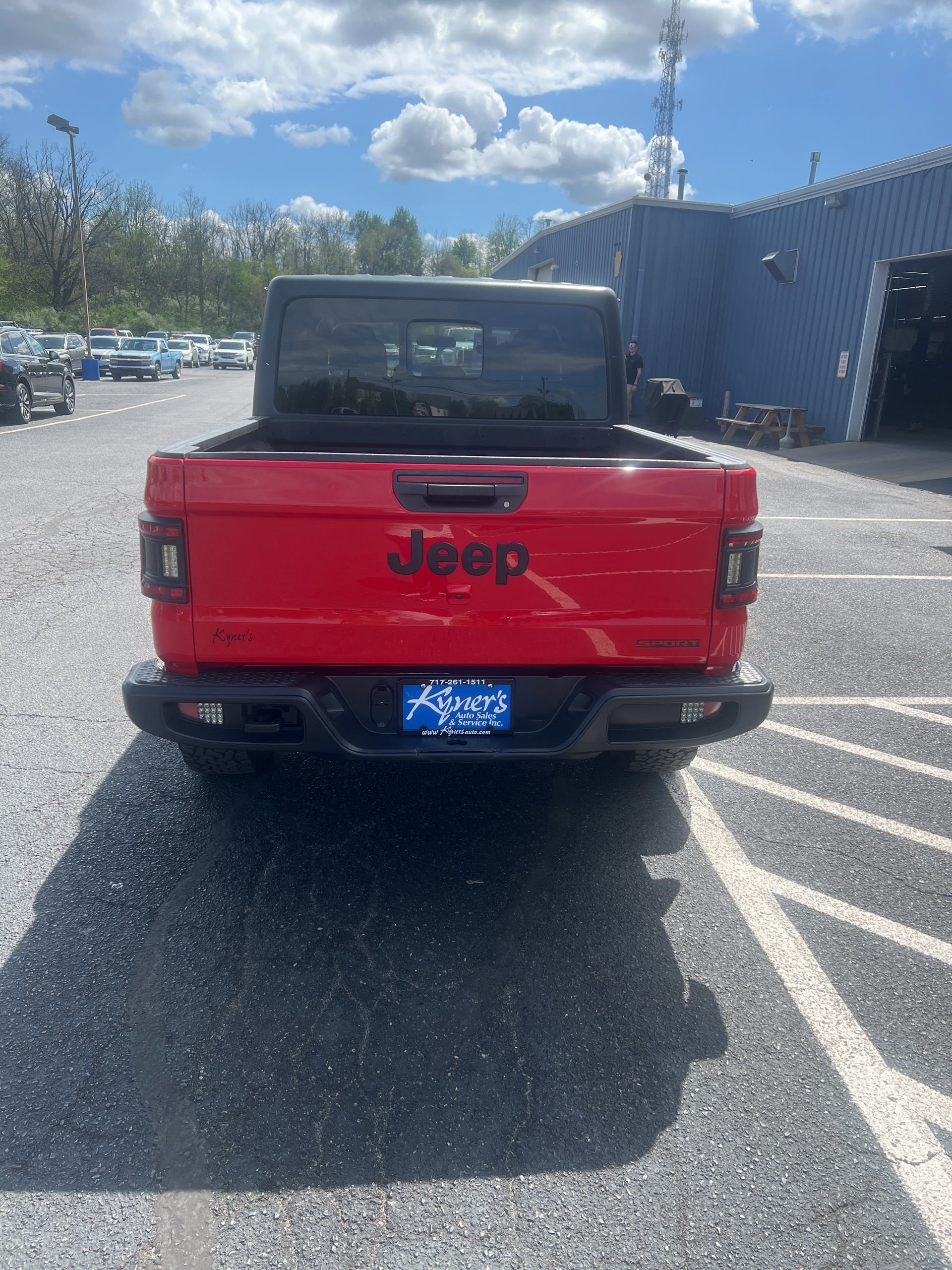 Used 2020 Jeep Gladiator Sport w/ Quick Order Package 24S AWD/4WD image 5