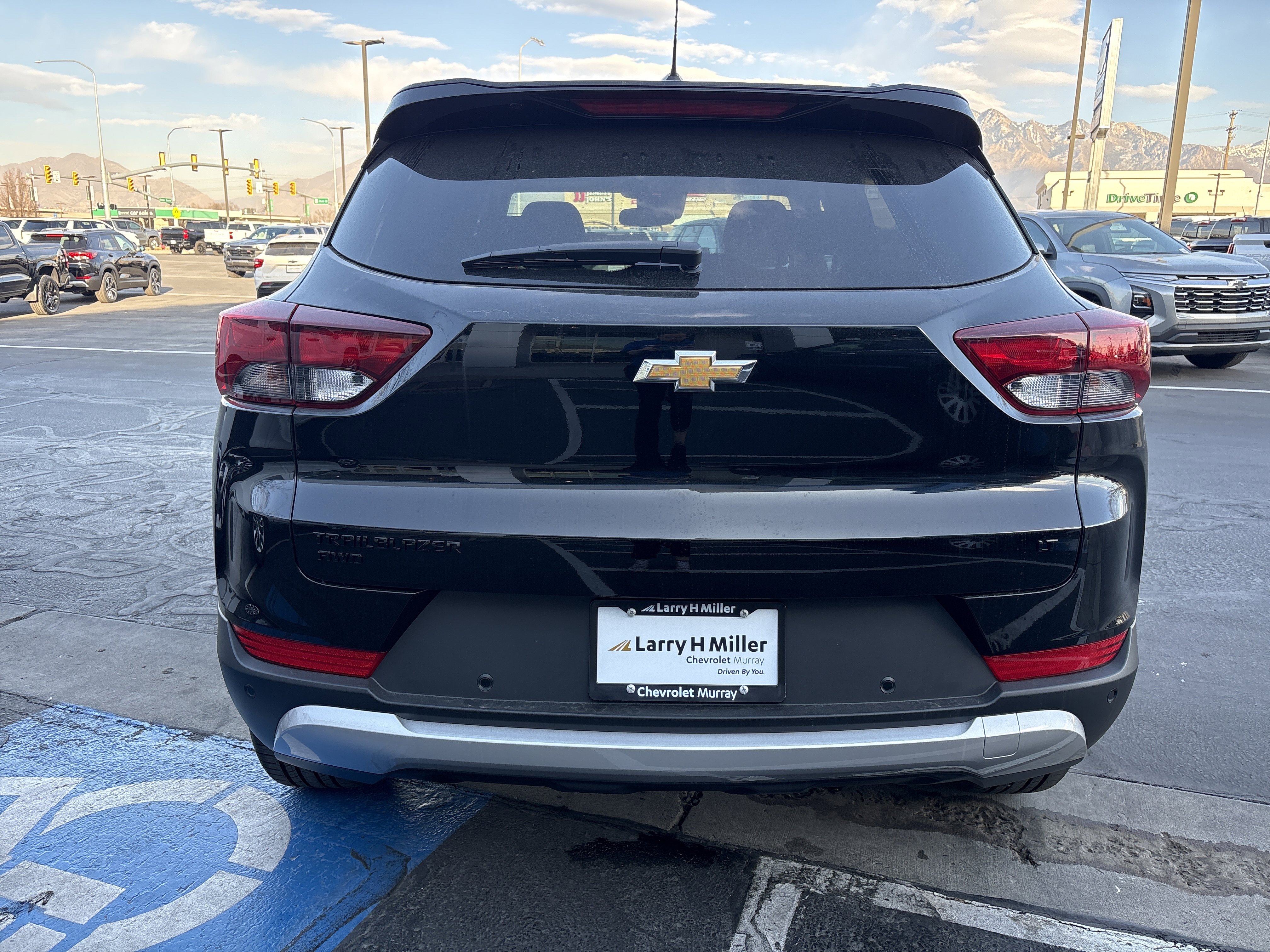 New 2026 Chevrolet TrailBlazer LT w/ Convenience Package AWD/4WD image 4