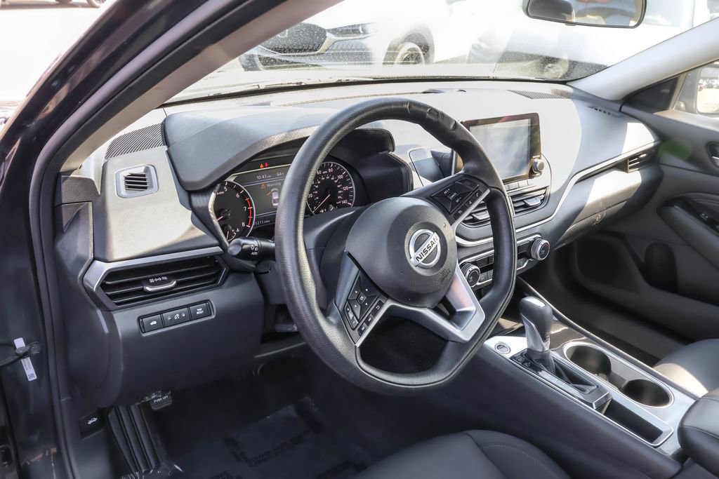 Used 2021 Nissan Altima 2.5 SV image 14