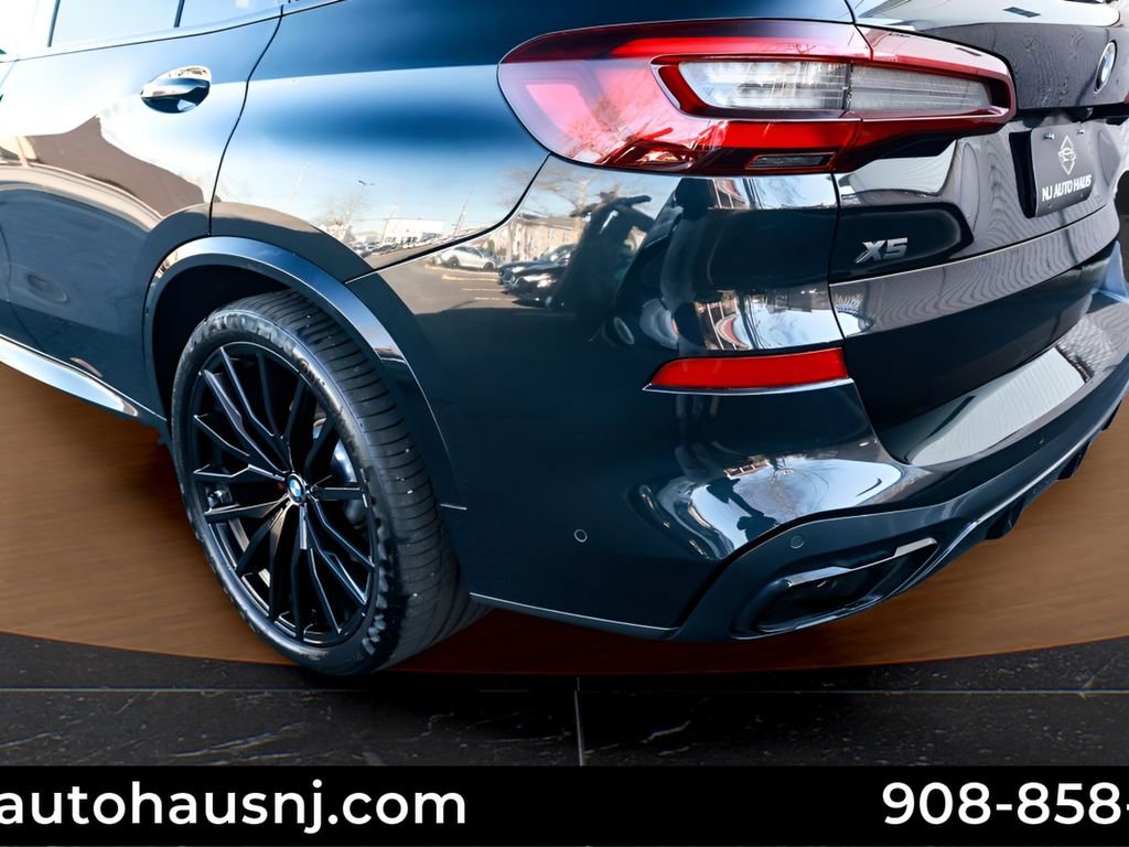 Used 2022 BMW X5 M50i w/ Premium Package AWD/4WD image 53